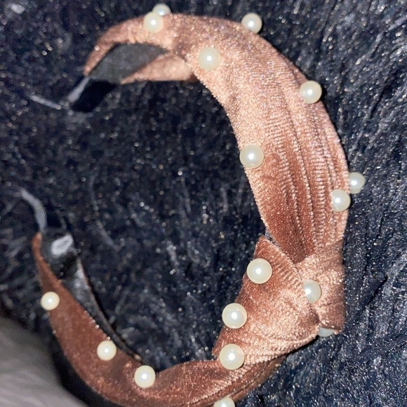 Fashion taupe brown velvet  pearl knot headband New - Picture 4 of 8